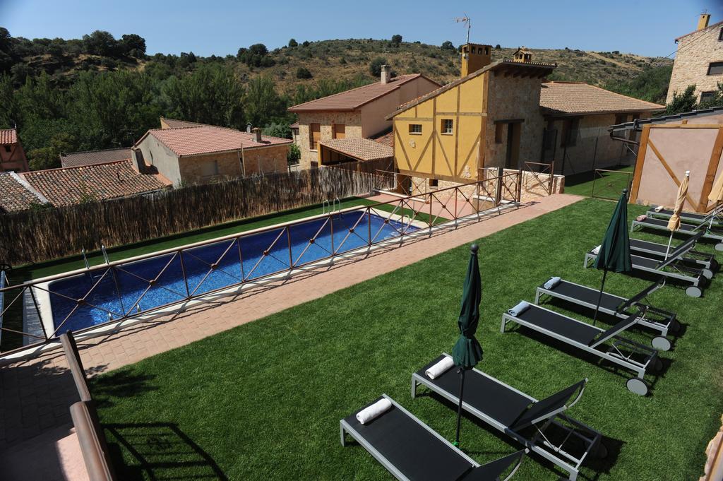 El Rincon De Monasterio Pension Buitenkant foto