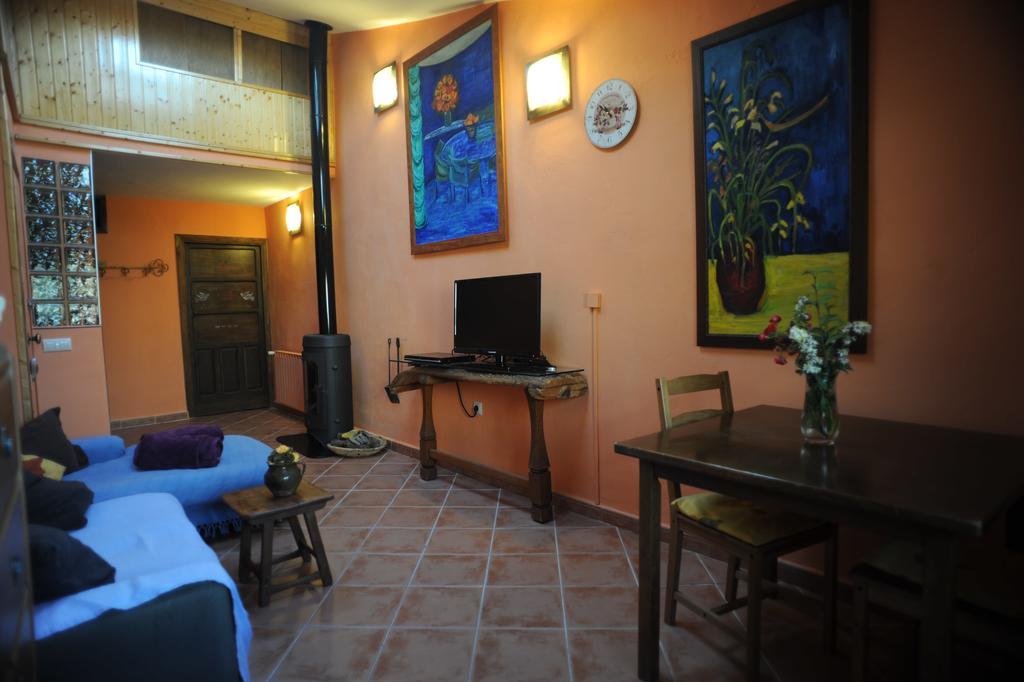 El Rincon De Monasterio Pension Buitenkant foto